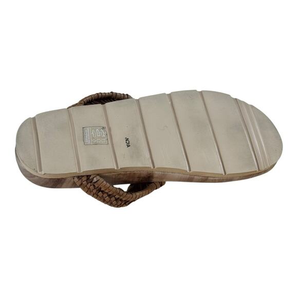 Free People Ivy Leather Woven Flip Flop Sandals - Picture 4 of 5